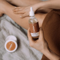 Relaksujący olejek do pielęganacji brzucha dla kobiet w ciąży